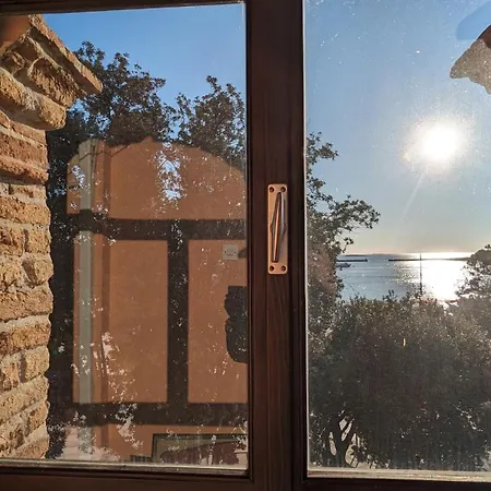 In The Historical Center With Amazing Seaviews Peter Pan In Apartment Porec